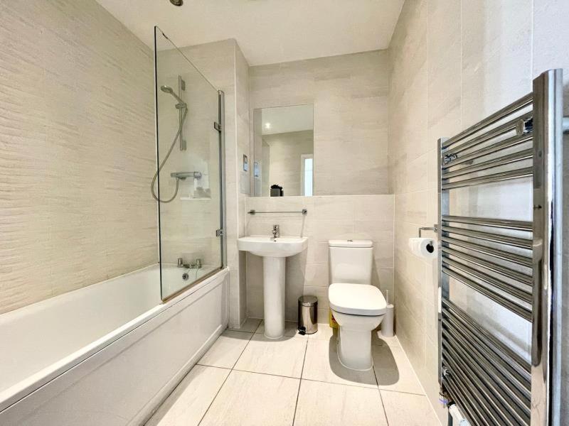 Classy Campbell Park Apartment, Balcony & Free Parking Milton Keynes Ngoại thất bức ảnh